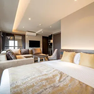 Resi Giondo Higashiyama Sanjo Apartamento